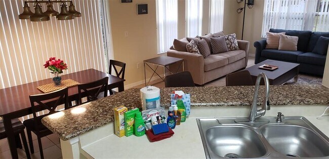 Building Photo - 8447 Crystal Cove Loop