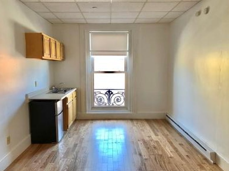 Building Photo - 408 Beacon St