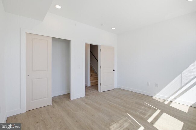 Building Photo - 2554 N 12th St