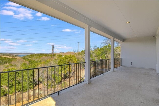 Building Photo - 413 Maialina Cove
