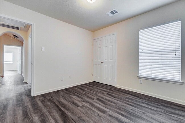 Building Photo - 26603 Summerbend Hollow Ln