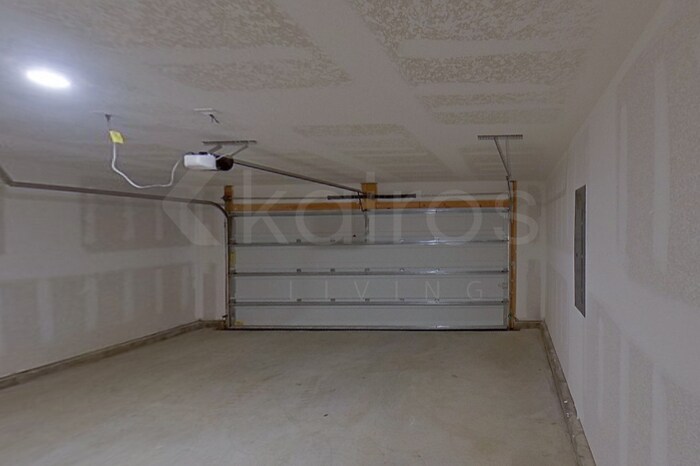 Building Photo - 4622 Malay Cir