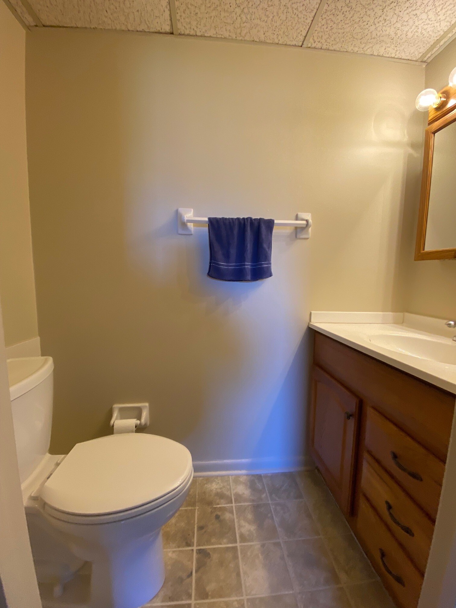 Building Photo - 816 trustway ct