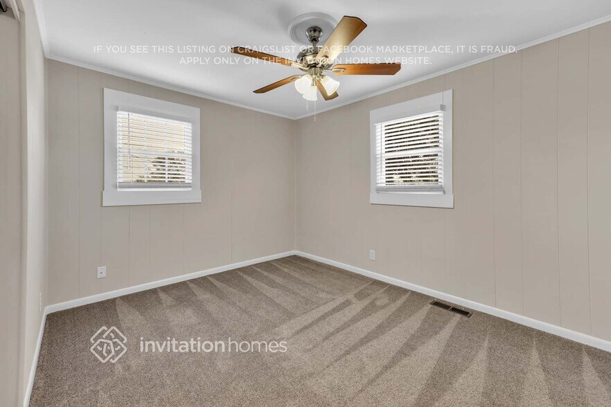 Building Photo - 3331 Panorama Dr