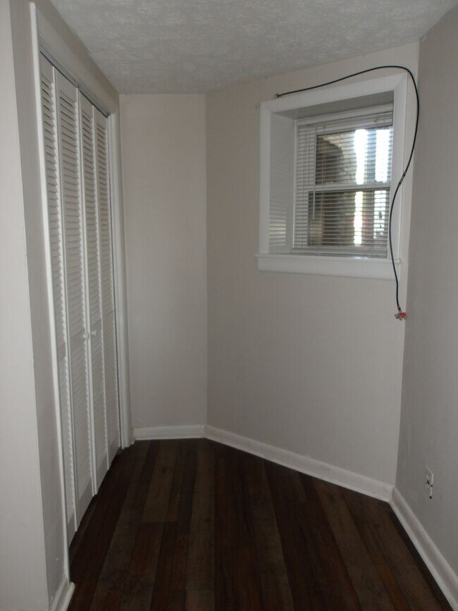 Building Photo - PMR-9-1829 S. 3rd St