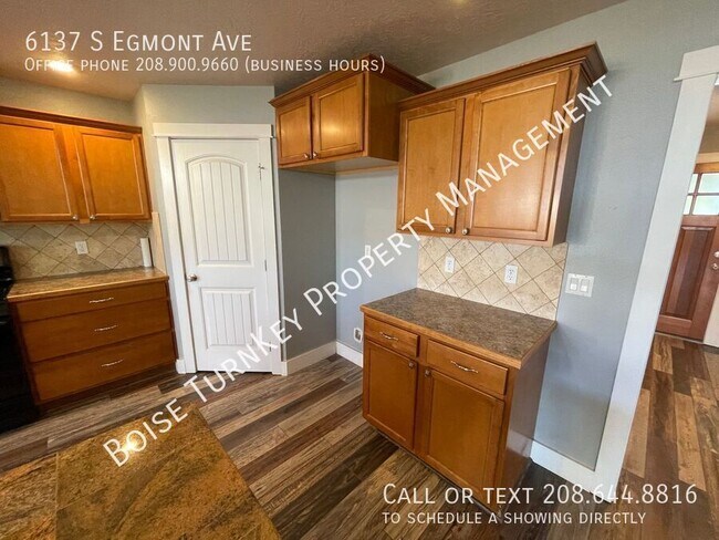 Building Photo - 6137 S Egmont Ave
