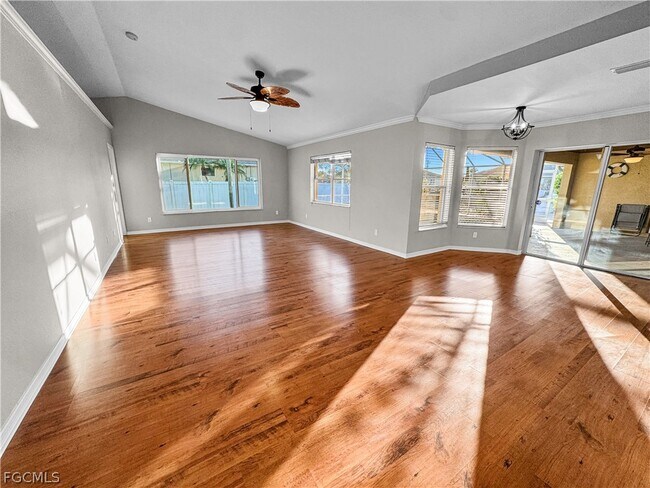 Building Photo - 326 SW 29th St