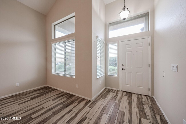 Building Photo - 9043 W Fullam St