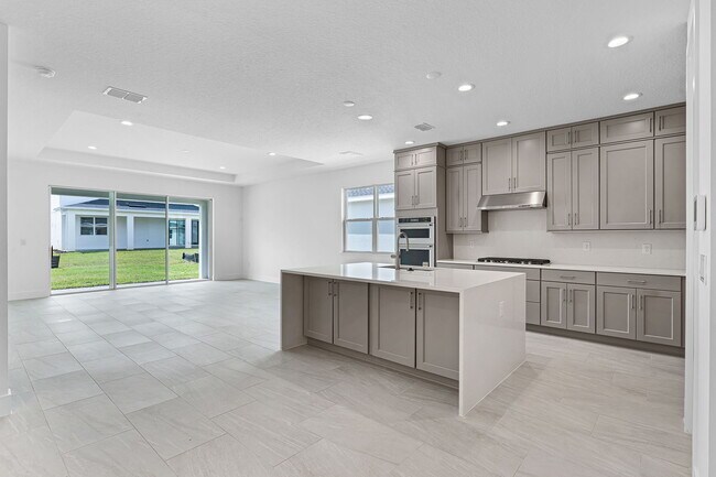 Building Photo - 1465 Stonecliff Dr