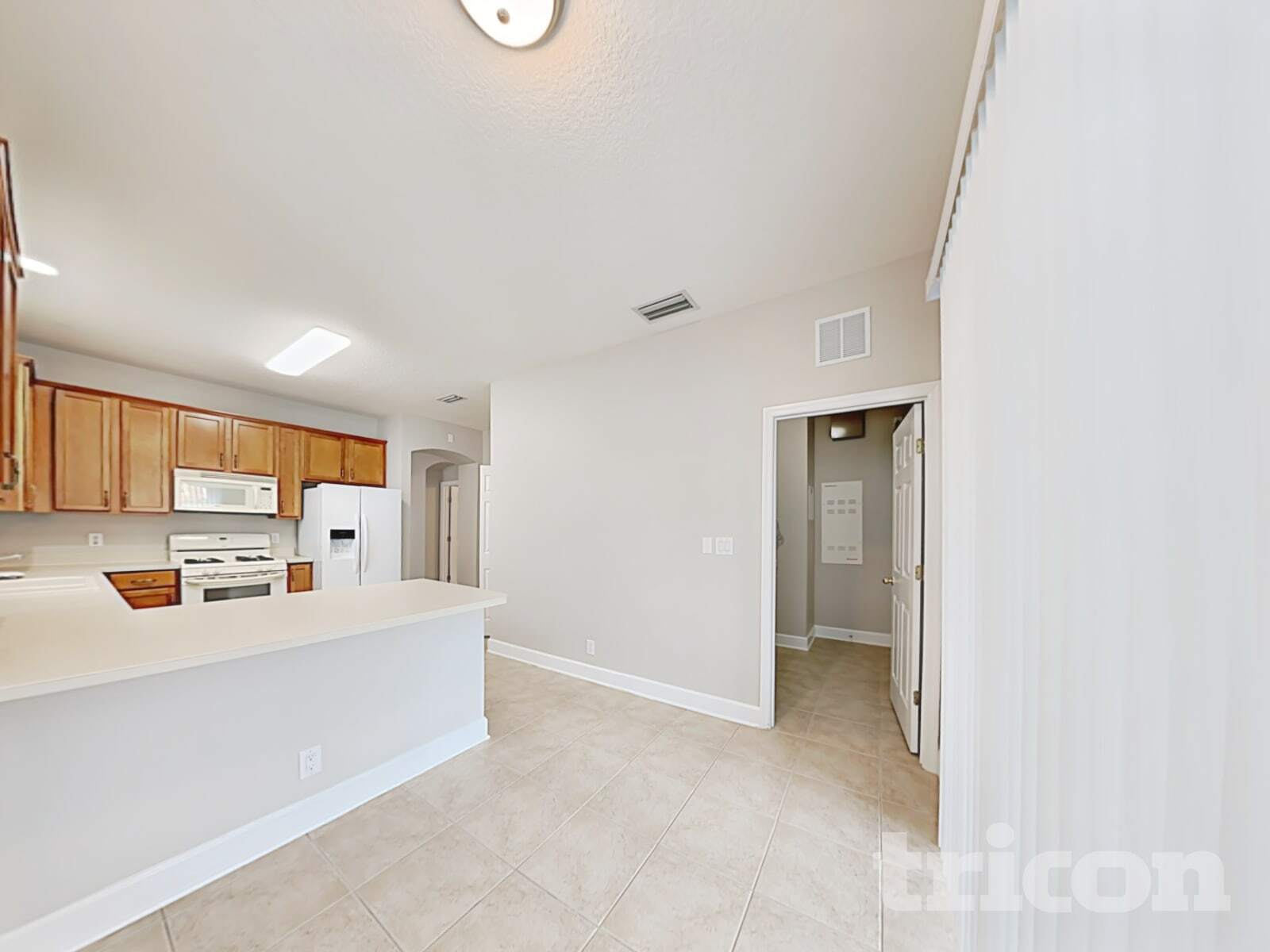 Building Photo - 614 Ravenshill Way