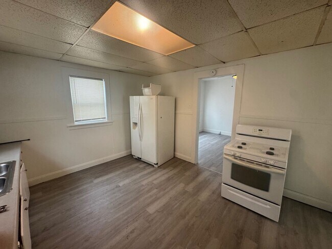 Building Photo - 13302 Ferris Ave