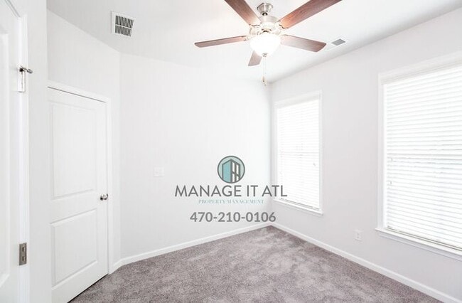 Building Photo - Great location! Elegant Townhome in Doraville