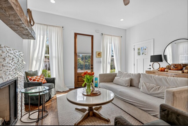 Building Photo - Newly built 3bedroom/2.5 bath home in Sylv...