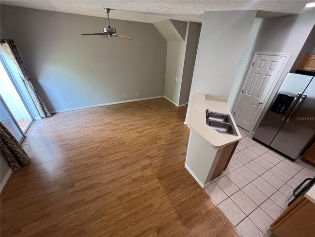 Building Photo - 676 Vallance Way NE