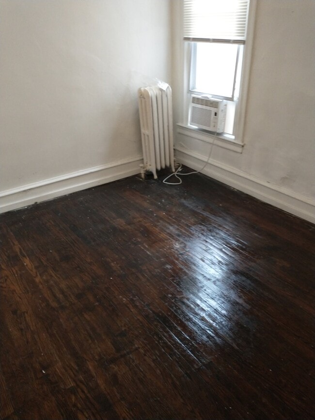 Building Photo - 874 Granite St