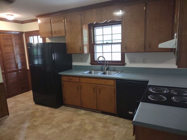 Building Photo - Comfort & Convenience: This Beautiful Home...