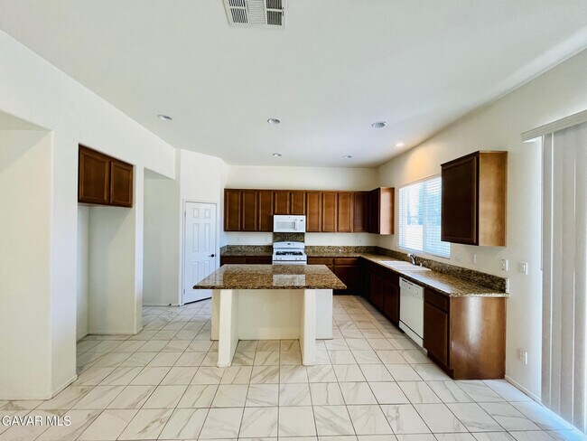 Building Photo - 4117 Pacific Star Dr
