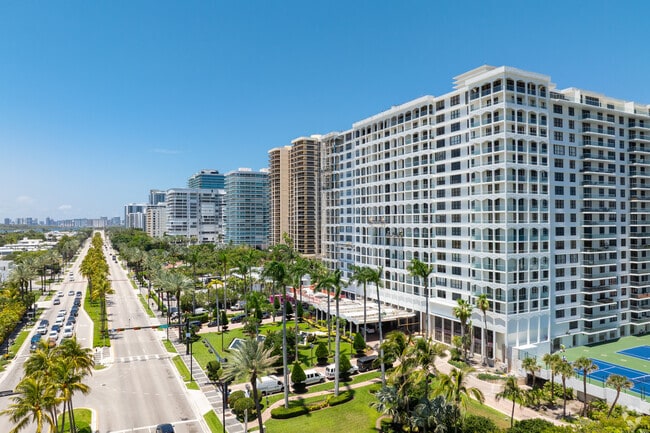 Building Photo - The Balmoral Condos