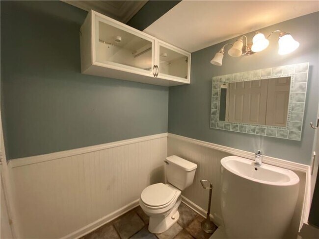 Building Photo - 6448 Appletree Way