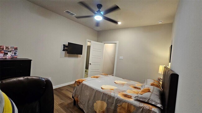 Building Photo - 18218 Bluebird Br Ln