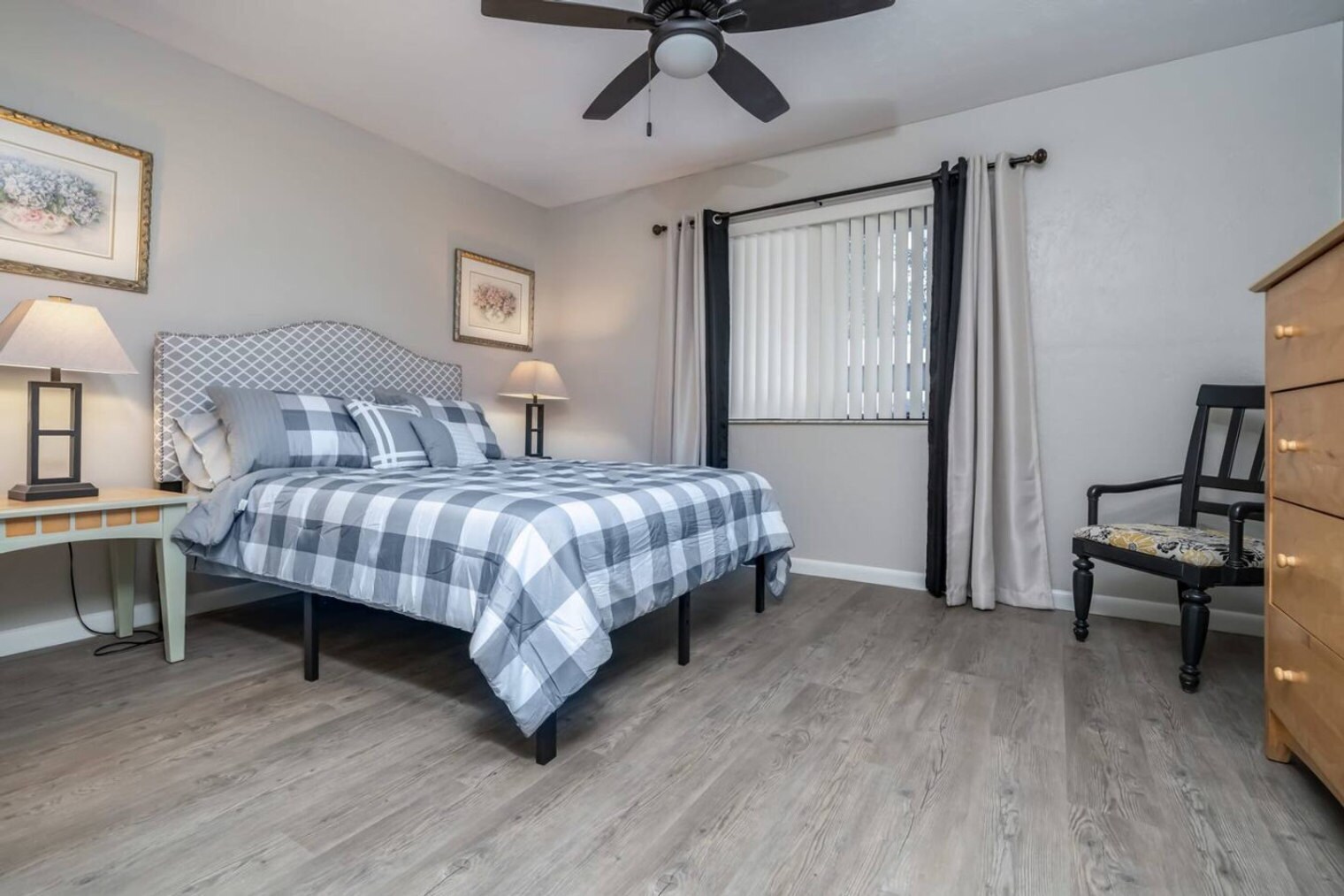 Building Photo - 2300 SW 43rd St