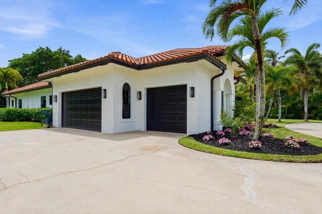 Building Photo - 8717 Estate Dr