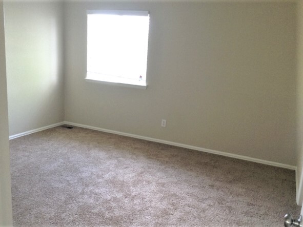 Building Photo - 9826 Kenton Cir