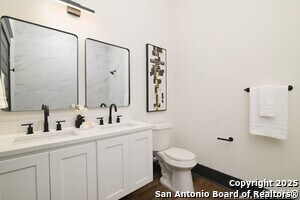 Building Photo - 207 Loretta Pl