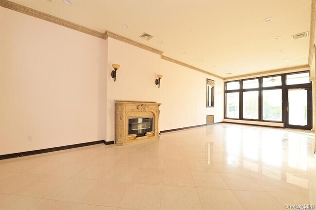 Building Photo - 108-35 66th Rd