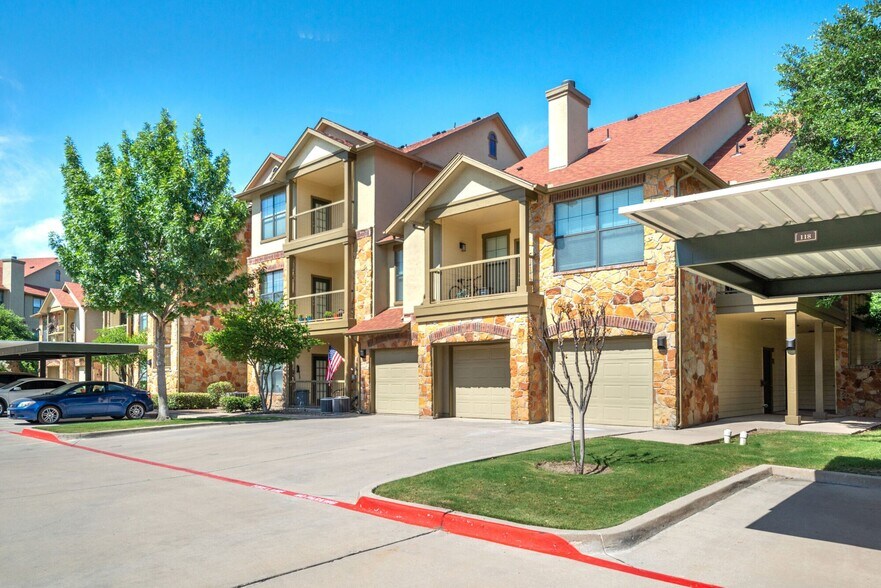 Building Photo - 8889 Cook Ranch Rd