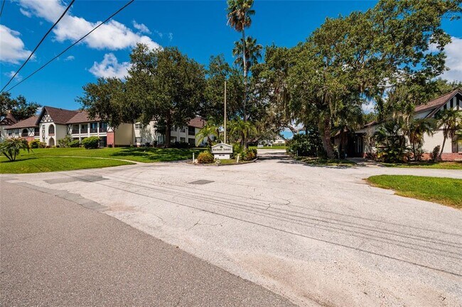 Building Photo - 400 N Bayshore Blvd
