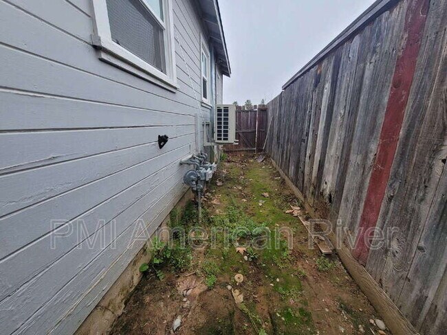 Building Photo - 3932 Jasmine St