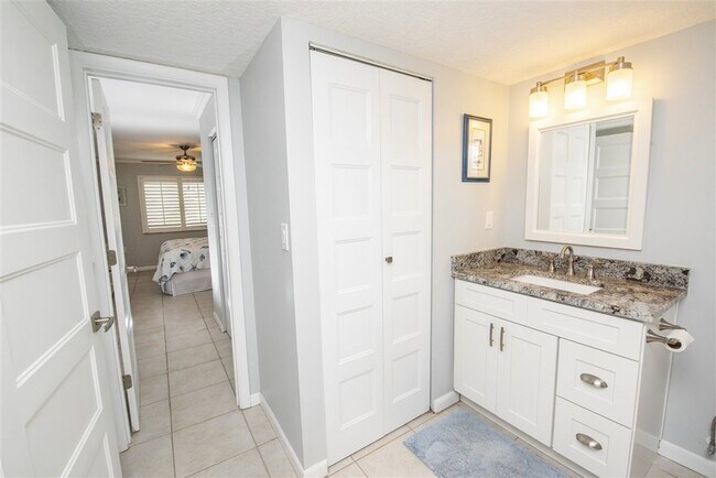 Building Photo - 4250 A1A S