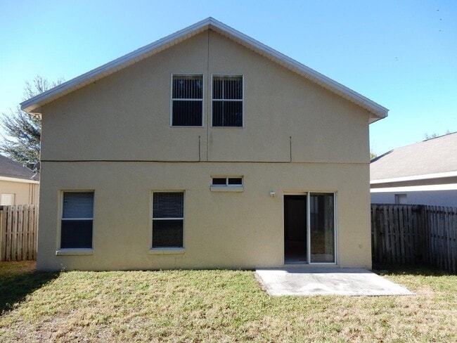 Building Photo - Nice 4/2 Two-Story Home in Seminole County...