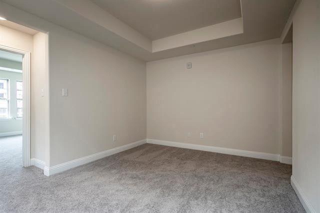 Building Photo - 930 Estelle Dr