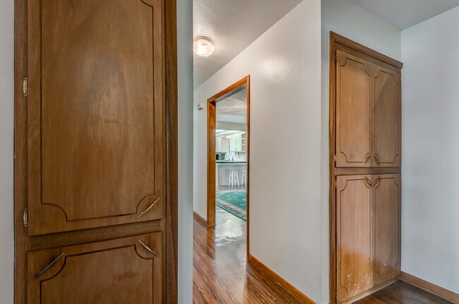 hallway - 27 Summit Cir