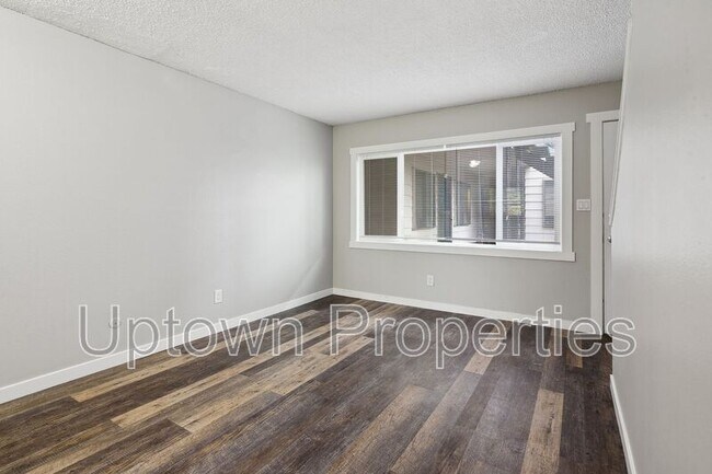 Building Photo - 8045 NE Flanders St