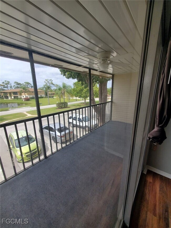 Building Photo - 5713 Foxlake Dr