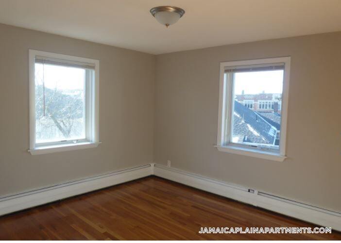 Building Photo - 50 Evergreen St