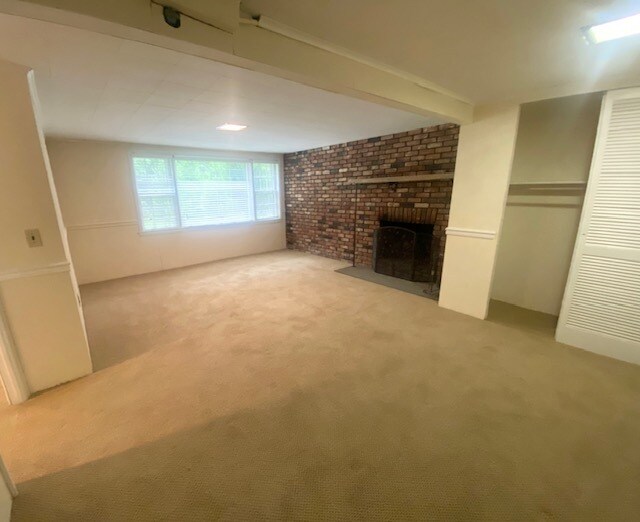 Building Photo - 38 Woodfield Rd