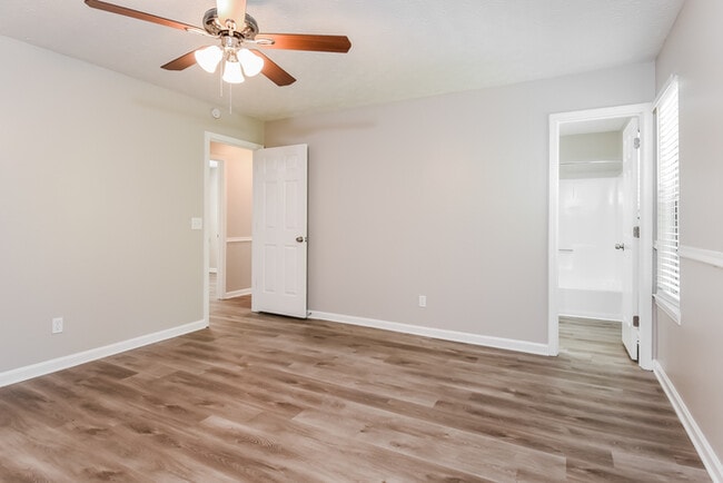Building Photo - 1412 River Landing Way