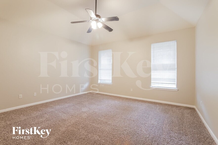 Building Photo - 12210 Lakewood Valley Ct