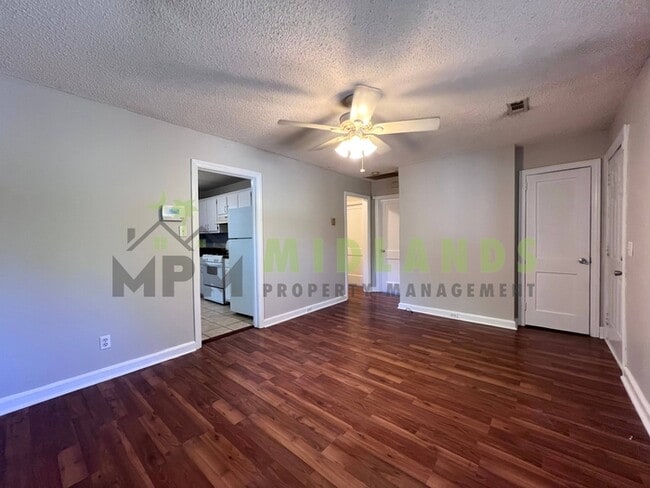 Building Photo - 4921 Dale Dr