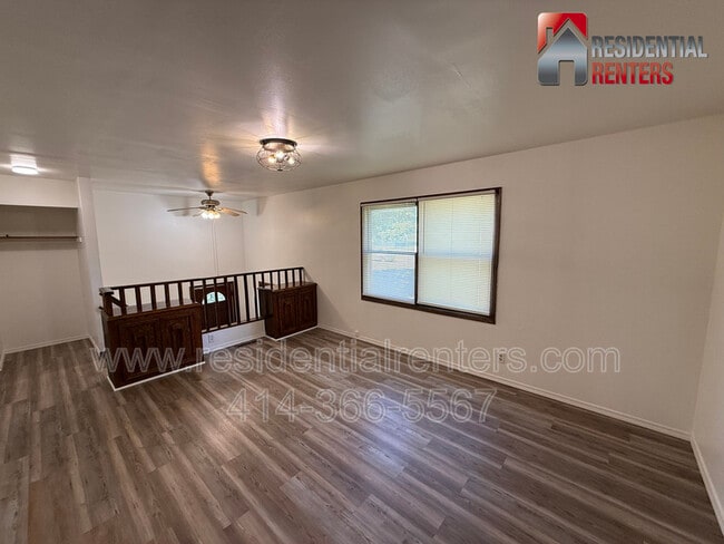 Building Photo - 7809 W Mill Rd