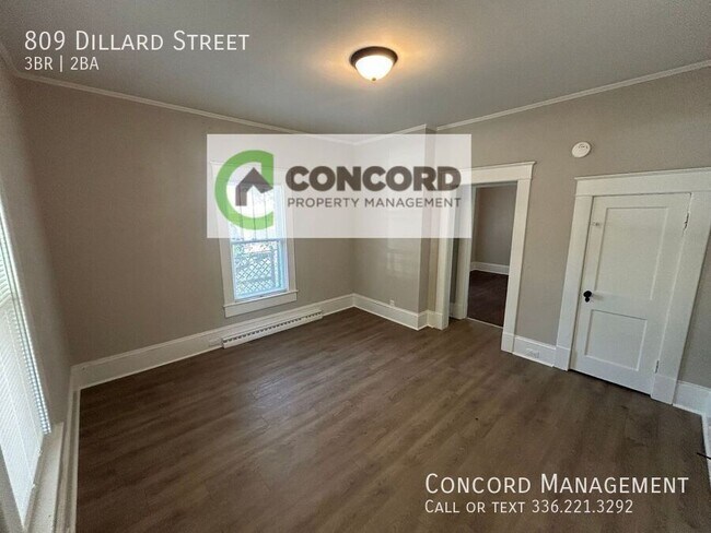 Building Photo - 809 Dillard St