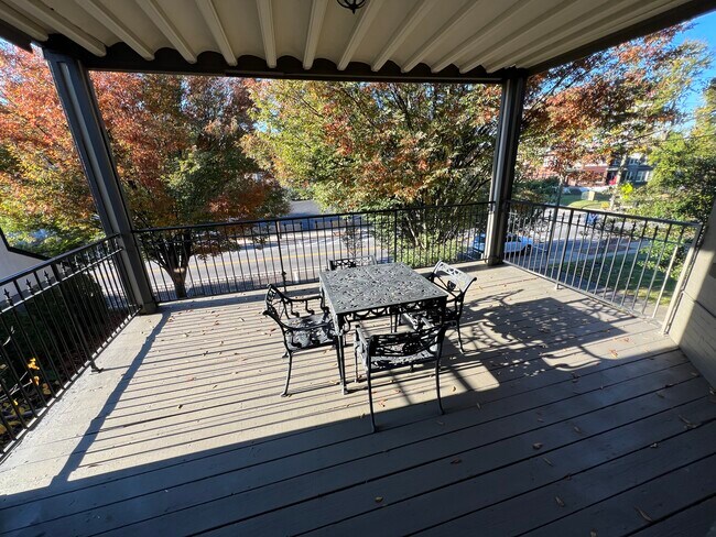 Building Photo - 1233 Bardstown Rd