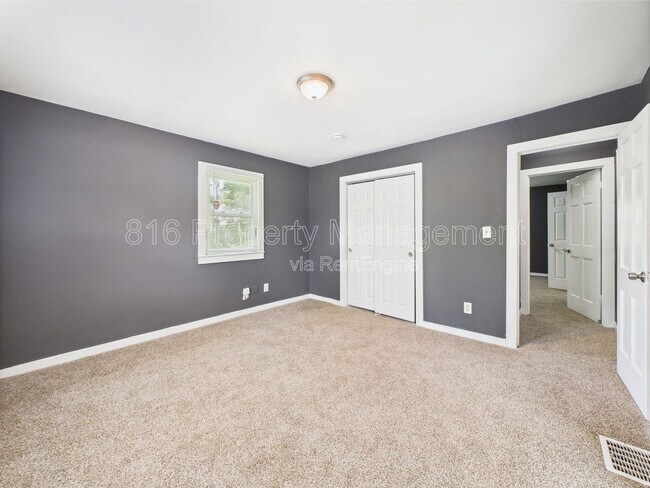 Building Photo - 3354 Jackson Ave