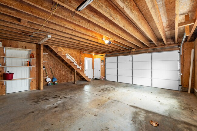 Building Photo - 317 S Walnut St