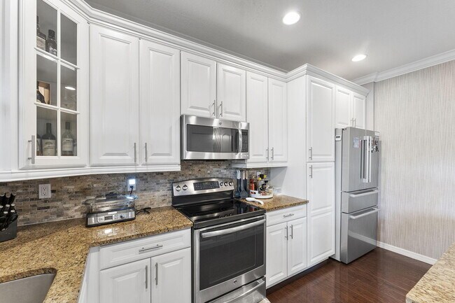 Building Photo - 4543 Mediterranean Cir