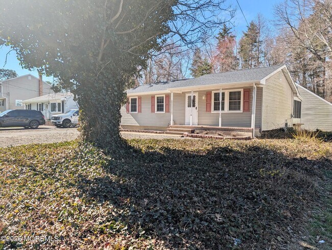 Building Photo - 73 S Shore Dr